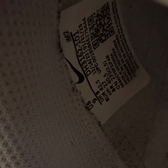 Men’s Nike court legacy - Picture 7 of 8